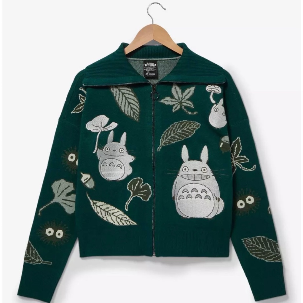 My Neighbor Totoro NWT zipper longsleeve green sweater